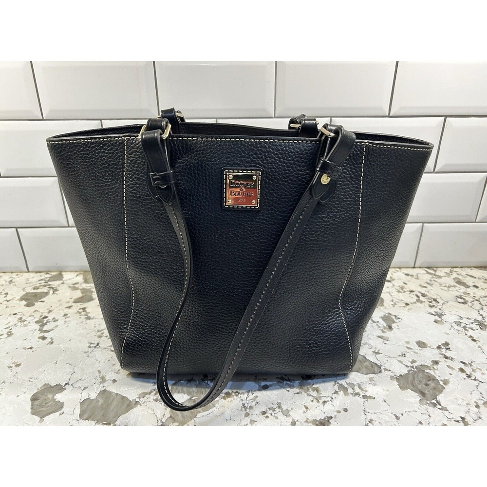 Dooney & Bourke Purse Black Pebble Leather Shoulder Bag Zipper Close Classic VTG